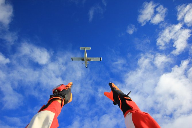 10,000ft Skydive over Abel Tasman with NZ's Most Epic Scenery - What the tandem format means for you
