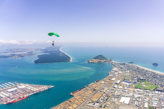 15,000ft Tandem Skydive in Bay of Plenty - Key points to know before booking