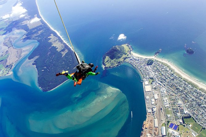 15,000ft Tandem Skydive in Tauranga - Bay of Plenty - Key points at a glance