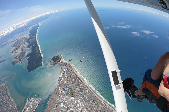 15,000ft Tandem Skydive in Tauranga - Bay of Plenty - Why this Tauranga jump is different
