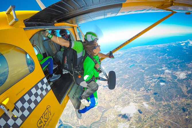 Algarve Tandem Skydive 10.000ft - Booking, cancellation, and timing advice