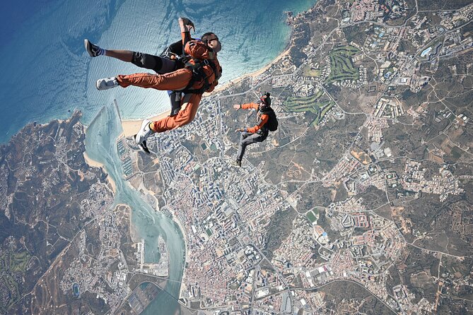 Algarve Tandem Skydive 10k ft (3000m) - Thirty seconds at up to 200 km/h