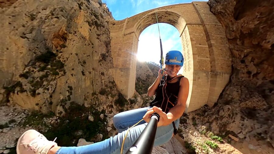Altea: Bungee jumping in "El Mascarat" canyon - The climb to the 60-meter launch point