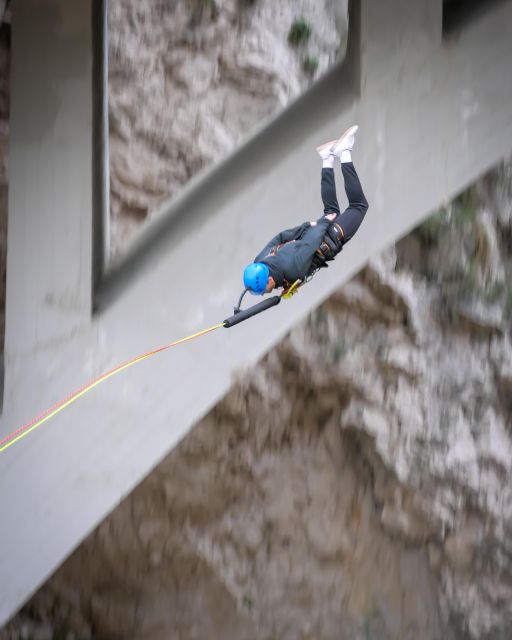 Altea: Bungee jumping in "El Mascarat" canyon - What happens before the jump