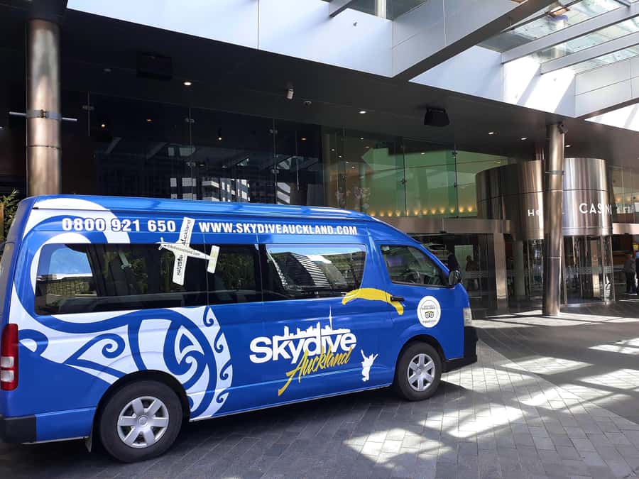 Auckland: 13000, 16000, or 18000-Foot Tandem Skydive - Who should book this Auckland jump?