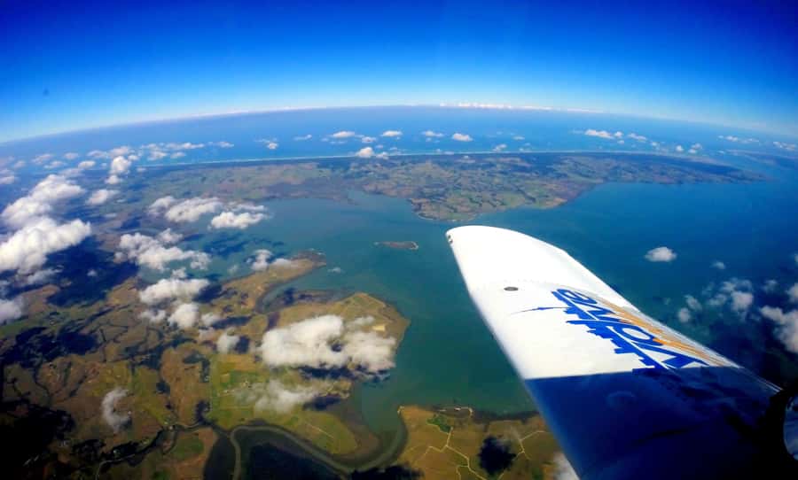 Auckland: 13000, 16000, or 18000-Foot Tandem Skydive - From Auckland to Parakai in about 45 minutes