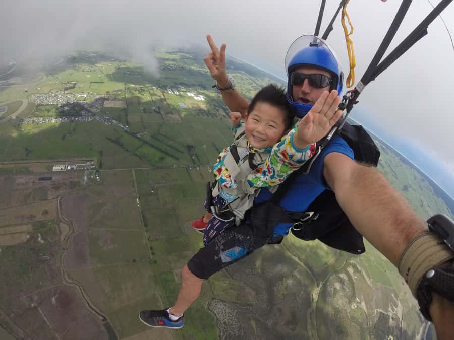 Auckland: 13000, 16000, or 18000-Foot Tandem Skydive - Photos and video are useful, but cost extra