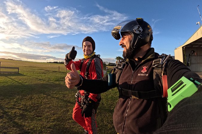 Bay of Islands: 18,000ft Skydive - Kerikeri and the jump-day setting