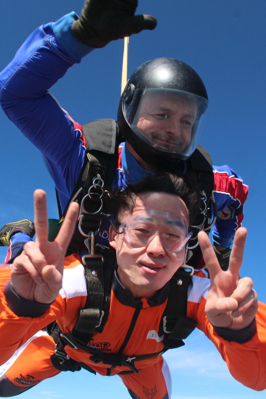 Best skydiving close to Brno and Olomouc - Key details before you book