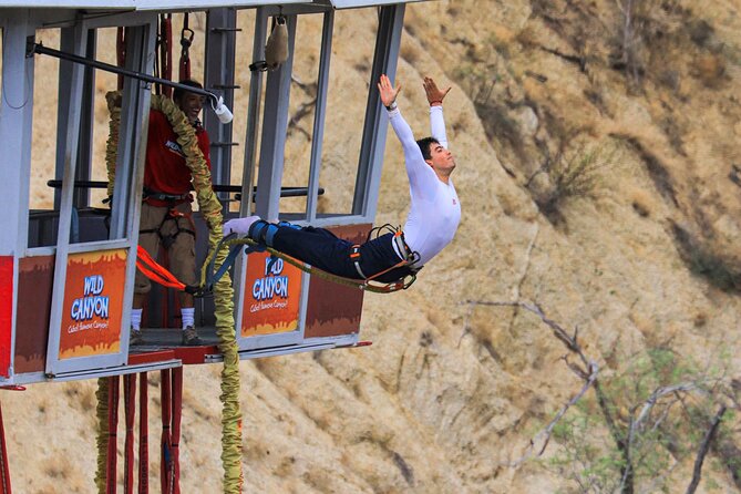 Bungee Jump in Los Cabos - The shuttle schedule deserves careful planning