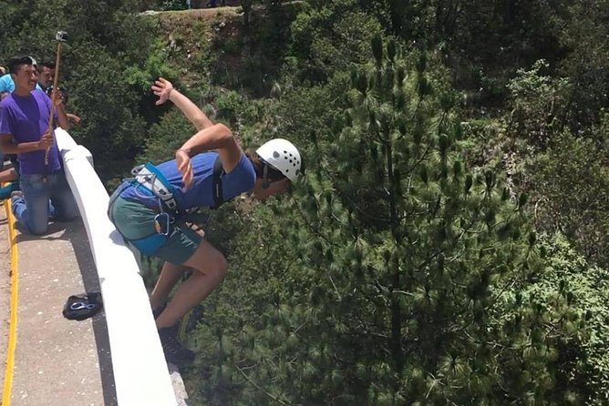 bungee jumping full day adventure in santiago de Querétaro - Reaching Maconí Bridge from Querétaro