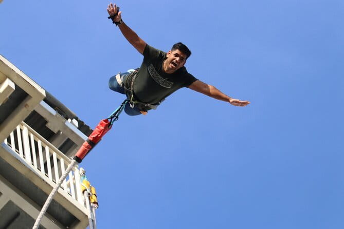 Bungy Jump - The free fall and the choice of jump style