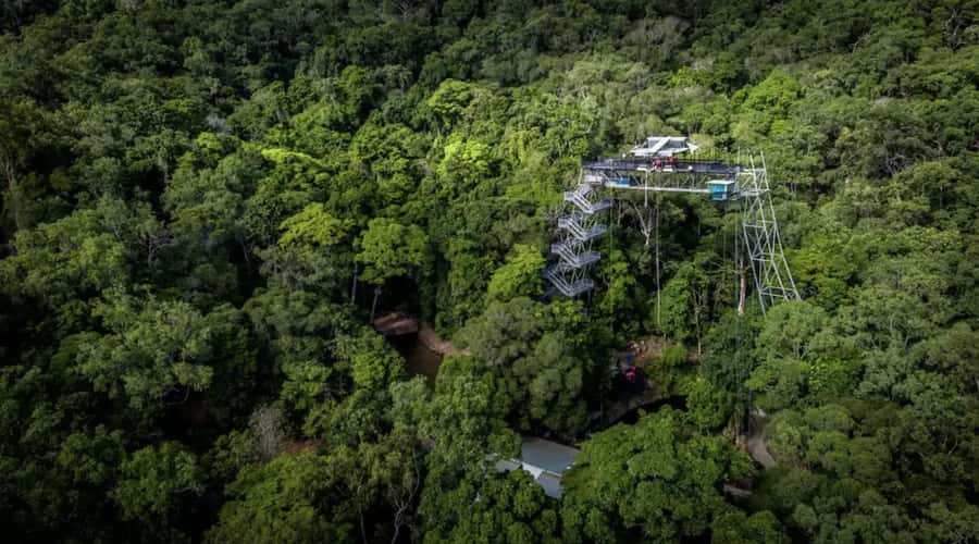 Cairns: Bungy Jump & Giant Swing Combo - Safety and staff support
