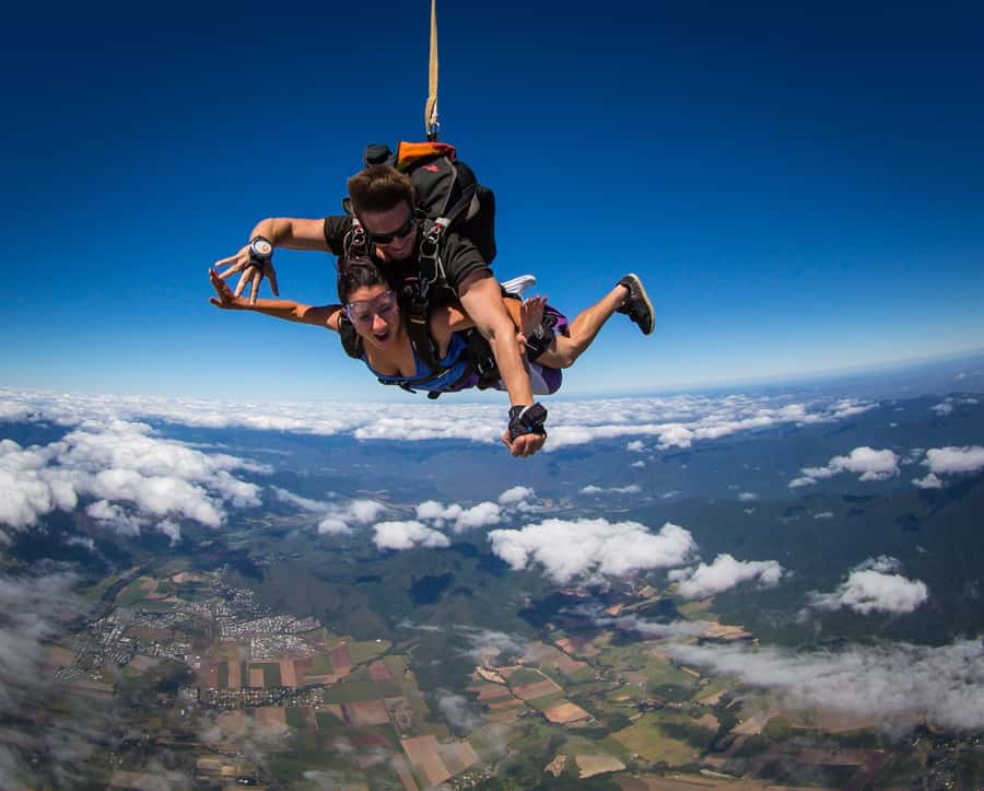 Cairns: Tandem Skydive Experience - What happens before you leave the ground