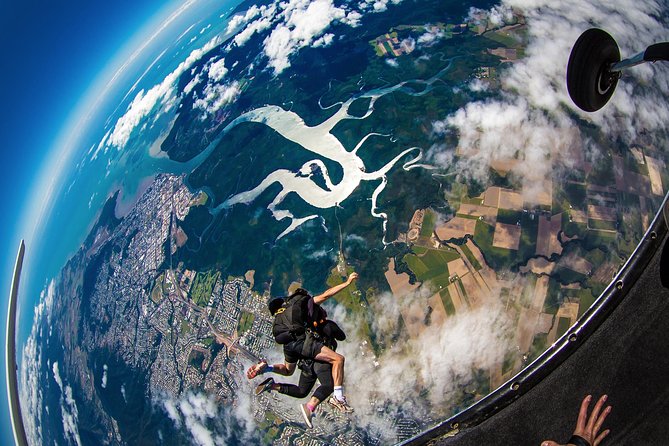 Cairns: Tandem Skydive Experience over Reef & Rainforest - The four named scenery areas