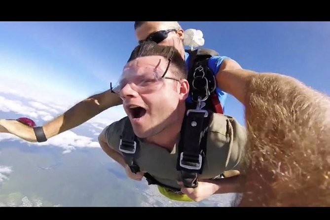 Cairns: Tandem Skydive Experience over Reef & Rainforest - Price, photos, and the real value