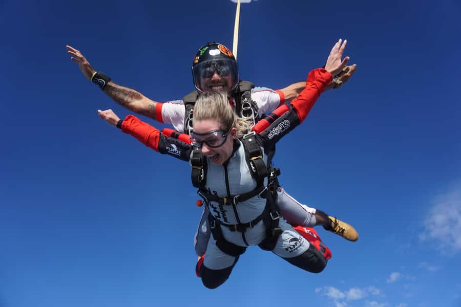 Foz do Iguacu: Skydiving Experience with Photos and Videos - Key points to know before booking