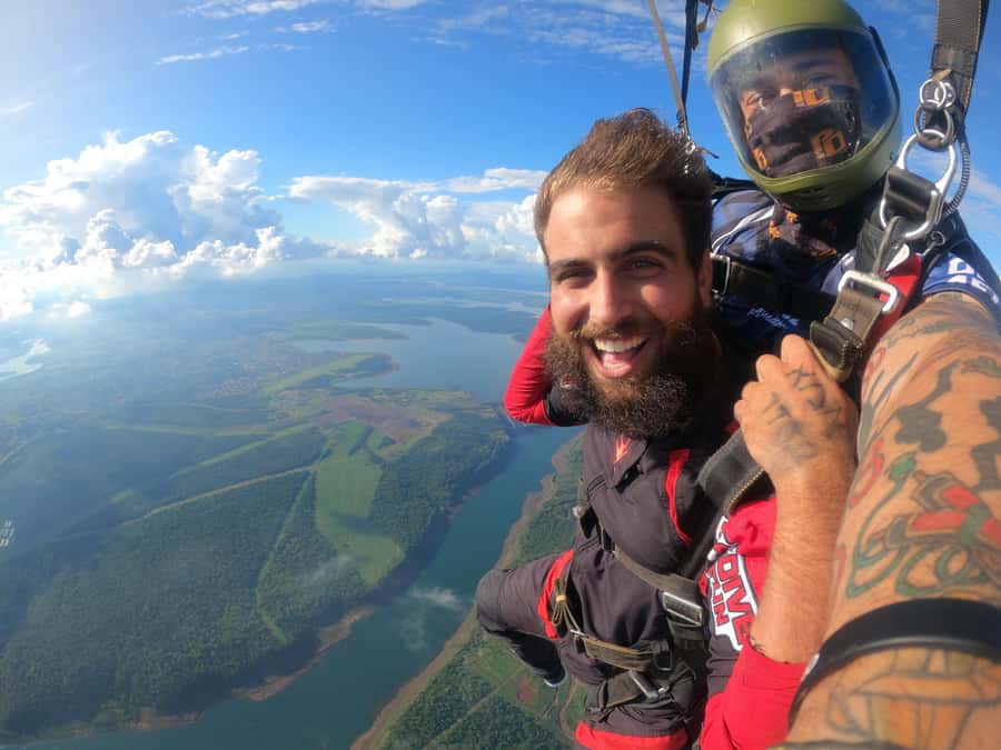 Foz do Iguacu: Skydiving Experience with Photos and Videos - Selfie Jump or VIP Jump?