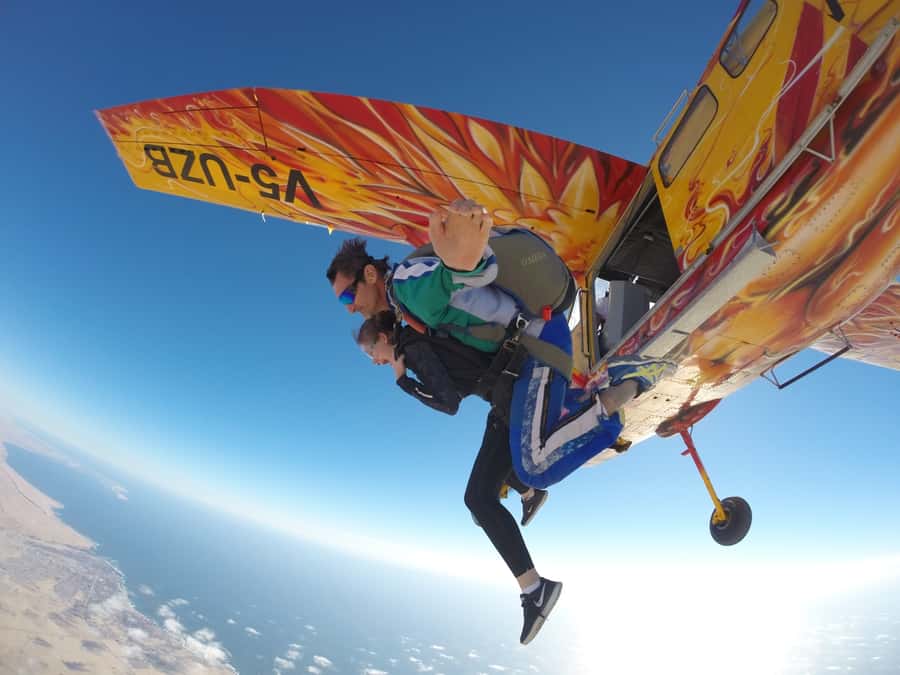 From Swakopmund: Tandem Sky Diving - Choosing between 35, 45, and 60 seconds