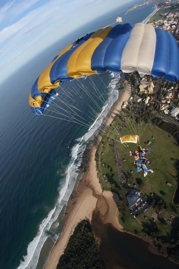 From Sydney: Tandem Skydive Experience over Beach - A 15,000-foot view of the New South Wales coast