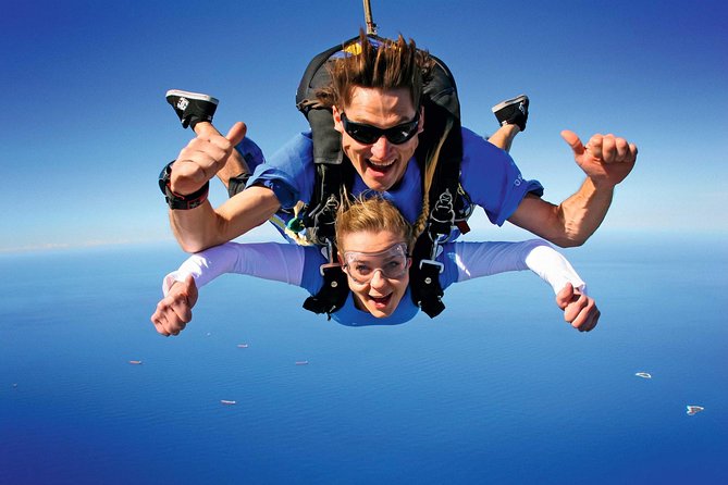 From Sydney: Tandem Skydive Experience over Wollongong Beach - The jump begins with Wollongong’s coastline below