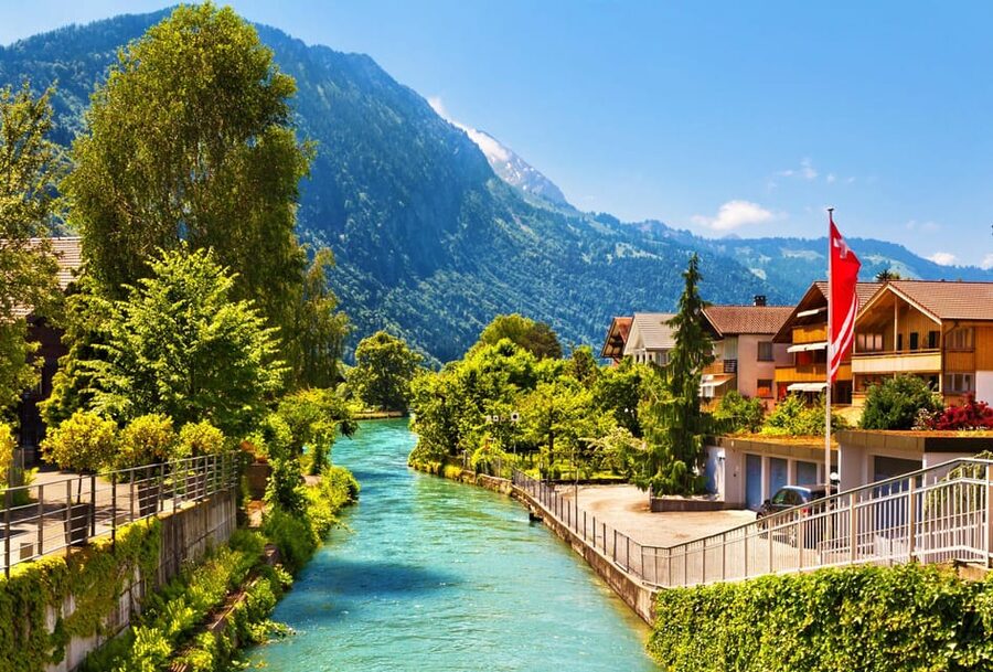 From Zurich: Interlaken Skydiving & Scenic Flight Adventure - Should you book it?