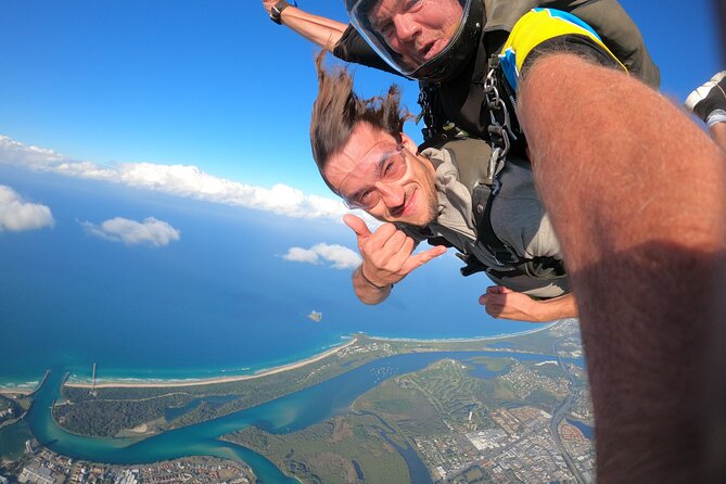 Gold Coast Tandem Skydive - The parachute ride slows everything down