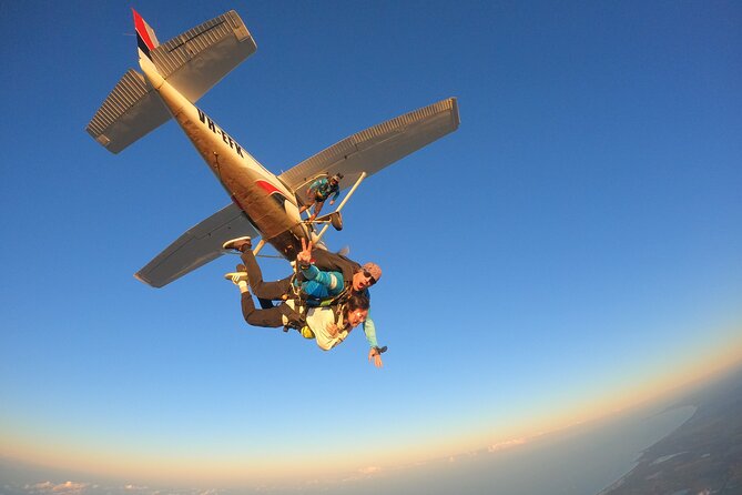 Gold Coast Tandem Skydive - Health, weight, and activity restrictions