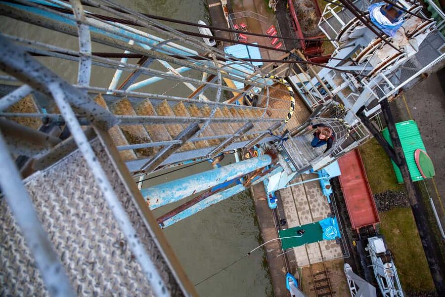 Hamburg: Bungee Jumping 50 Meters High over the Harbor - The 163-step climb is part of the test