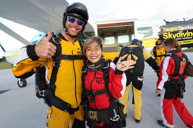 Lake Taupo 12,000-Foot Tandem Skydiving - Key points at a glance