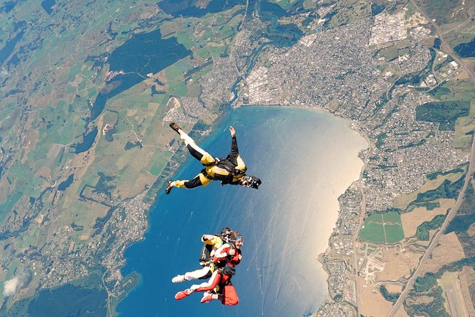 Lake Taupo 12,000-Foot Tandem Skydiving - Why Taupo is a memorable place for a tandem jump