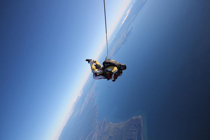 Lake Taupo 12,000-Foot Tandem Skydiving - What the 12,000-foot jump feels like