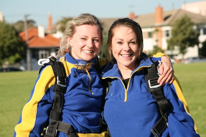 Melbourne: Tandem Skydive Experience over St. Kilda Beach - Age, weight, and health rules