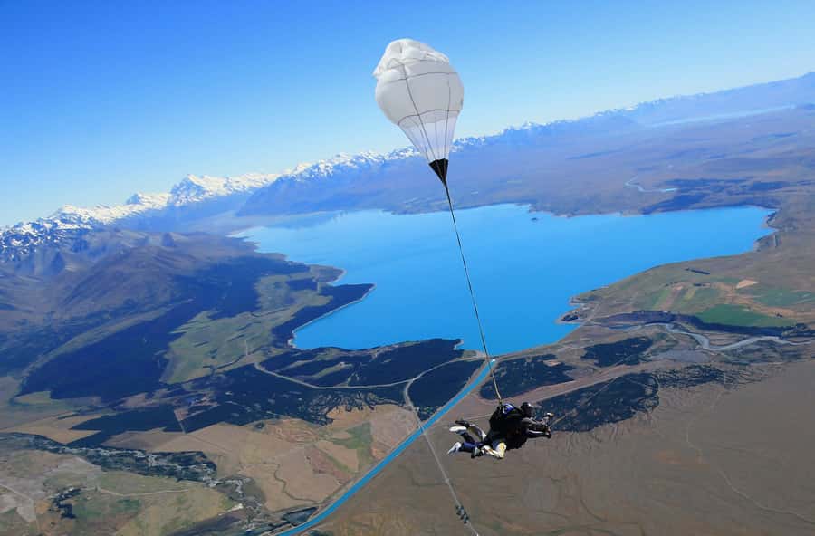 Mount Cook: Tandem Skydive Experience - The 20-minute flight is more than a ride uphill