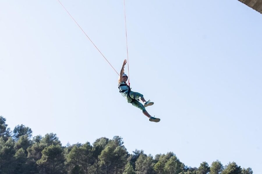 Murillo de Gállego Huesca: Bungee jumping over the river - Who should book this activity