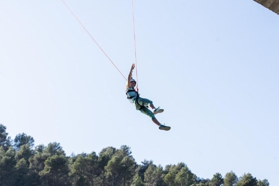 Murillo de Gállego Huesca: Bungee jumping over the river - Languages, access, and group size