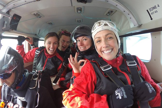 NZONE Skydive Queenstown - The briefing, equipment, and instructor connection