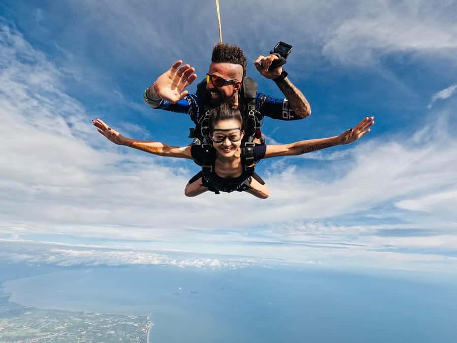 Pattaya: Dropzone Tandem Skydive Experience with Ocean Views - The safety briefing before the aircraft