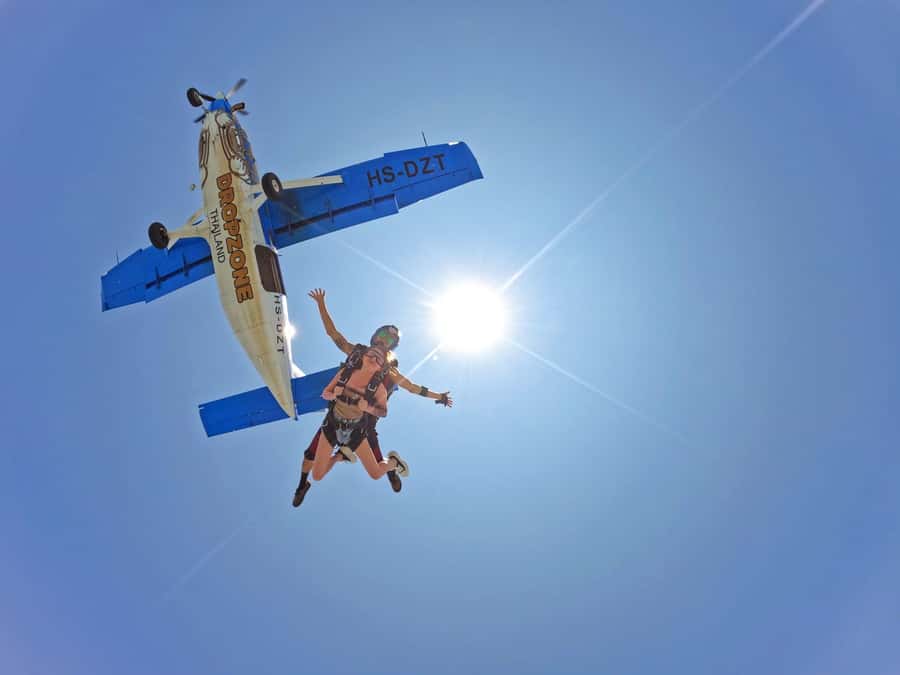 Pattaya: Dropzone Tandem Skydive Experience with Ocean Views - Who will enjoy this experience most?