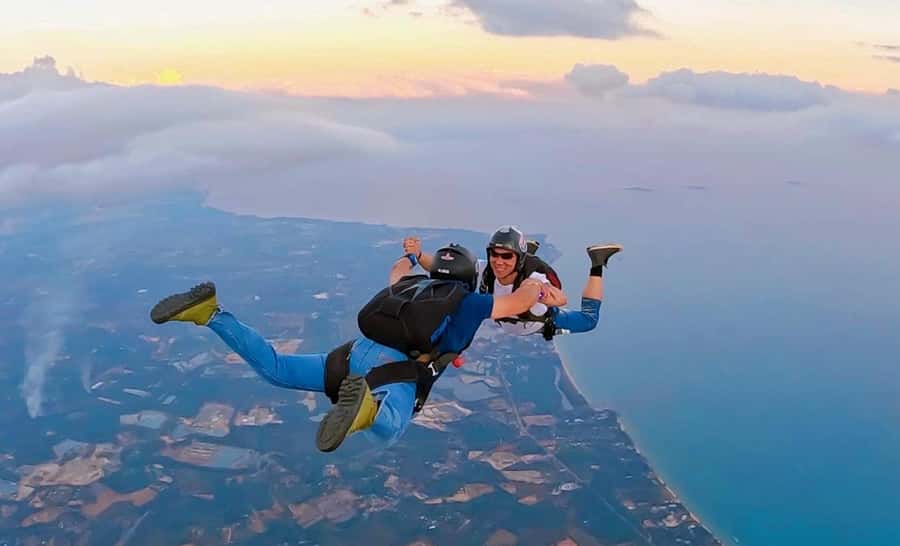 Pattaya: Dropzone Tandem Skydive with Return Transfer - Adding a shooting range package