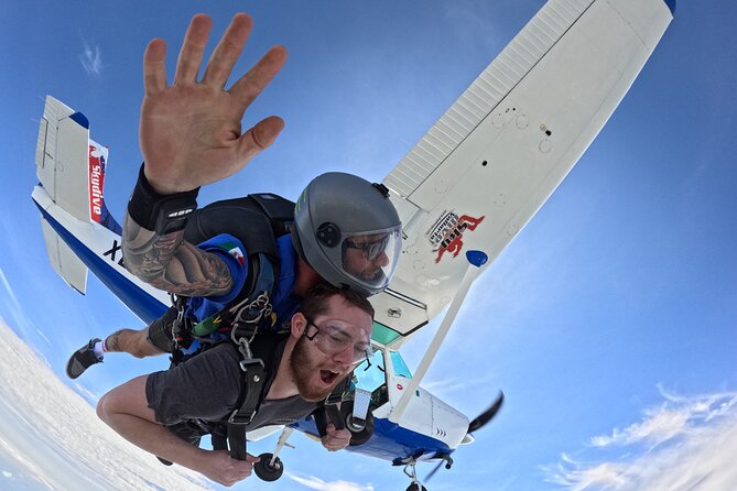 Private Tandem Skydiving adventure - Who will enjoy this most