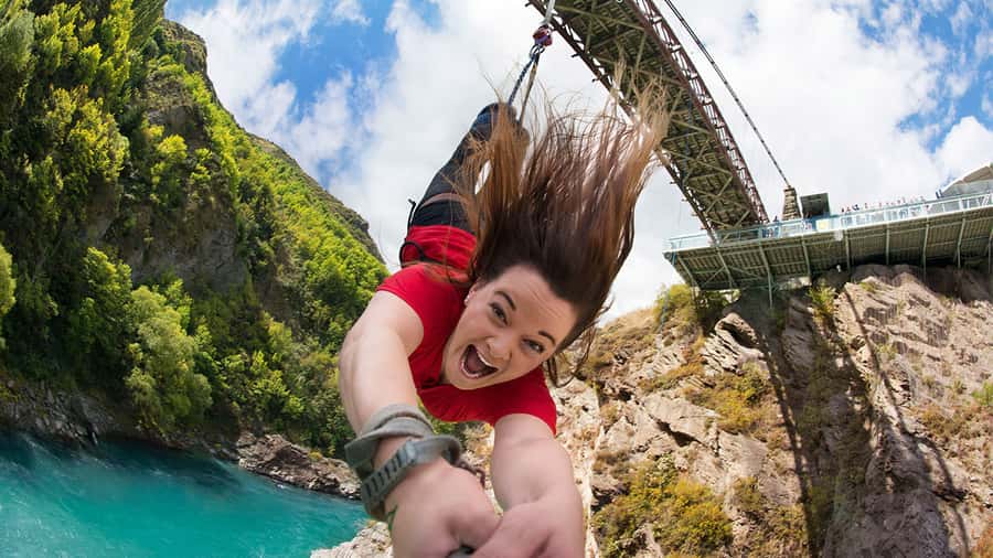 Queenstown: Kawarau Bridge Bungy - World's First Bungy! - Key points at a glance