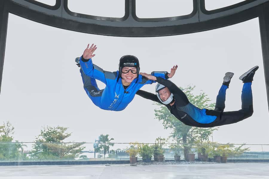 Singapore: I-Fly Indoor E-Ticket for 2 Skydives - Your first 30 minutes: check-in, gear, and instruction