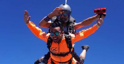 Skydive Algarve: Tandem Skydiving 10.000ft (up to 15.000ft)