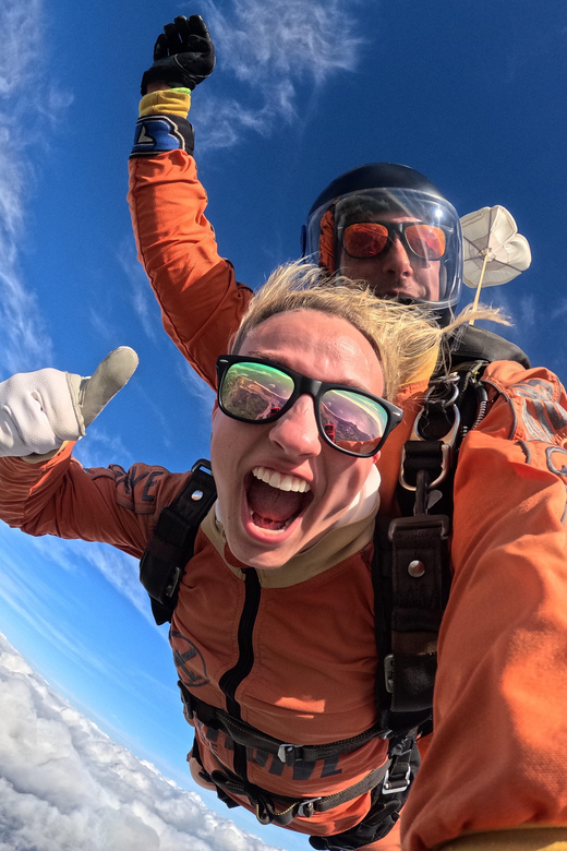 Skydive Algarve: Tandem Skydiving 10.000ft (up to 15.000ft) - Value at $210