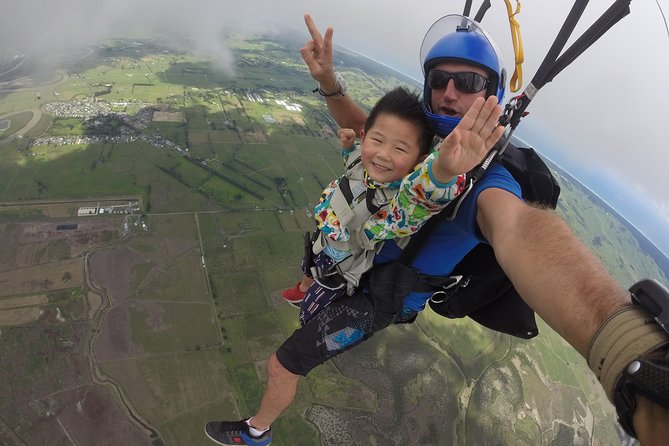 Skydive Auckland - The flight above Auckland’s west coast
