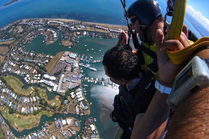 Skydive Fiji Legend 13000ft Tandem Jump (60 seconds free fall) - Who will enjoy this most?