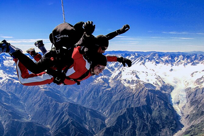 Tandem Skydive 10,000ft from Franz Josef - Why 10,000 feet is the right height for this outing
