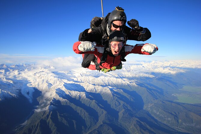Tandem Skydive 10,000ft from Franz Josef - What the $225.02 price includes