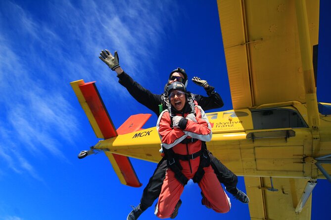 Tandem Skydive 13,000ft from Franz Josef - Franz Josef Glacier from above